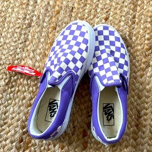 Vans classic slip ons